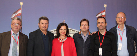 v.l.n.r. Hans Widmann, Hermann Krist, Priska Auer, Tony Tschenett, Alex Piras und Gottfried von Dellemann.